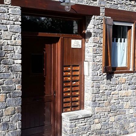 Apartament De La Lali Roní Exterior photo