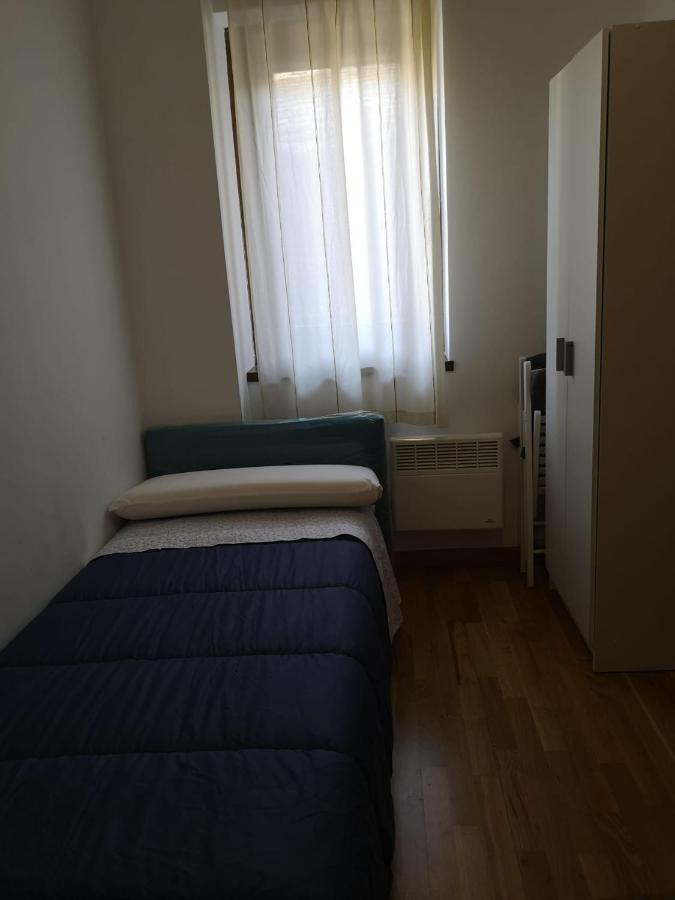 Apartament De La Lali Roní Exterior photo